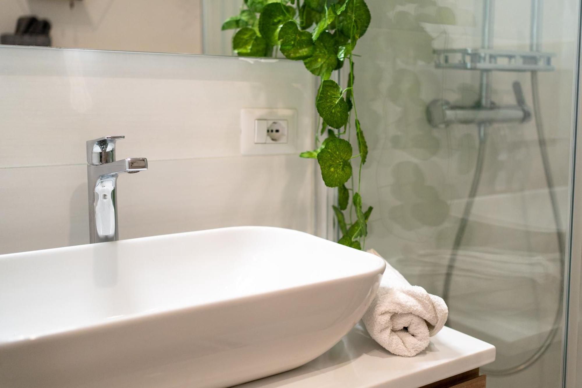 Apartament Porta Nuova - Alpitour Free Parking & Netflix Turyn Zewnętrze zdjęcie